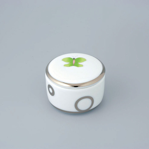 THG CAPUCINE VERT DECOR PLATINE Коробка для таблеток керамическая, круглая ø55 мм., настольная, декор платина/зеленый, цвет белый, A7E-A02-4616
