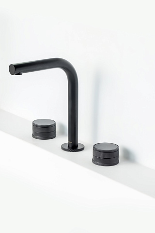 Смеситель на столешницу Boheme PRESTIGE на 3 отв. BLACK 152-B-PR