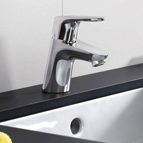 Hansgrohe HG Focus Смеситель для раковины с донным клапаном с цепочкой, на 1 отв., излив 101мм, h53мм, цвет: хром, 31732000